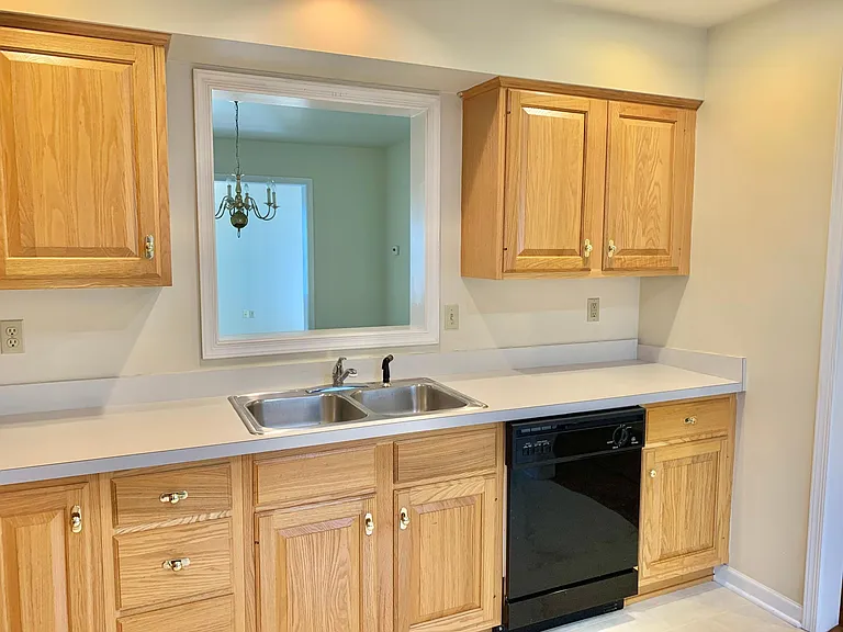 4069 Darius Dr — Photo 6