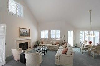 4th image of 55 Peter Coutts Cir