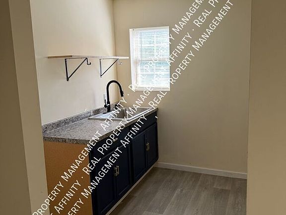 5th image of 2490 Staten Ave APT 4
