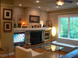 8055 Ozark Ridge Dr, Rogers, AR 72756