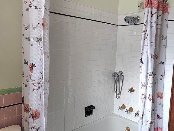 5th image of 506 S Highland Park Ave #1