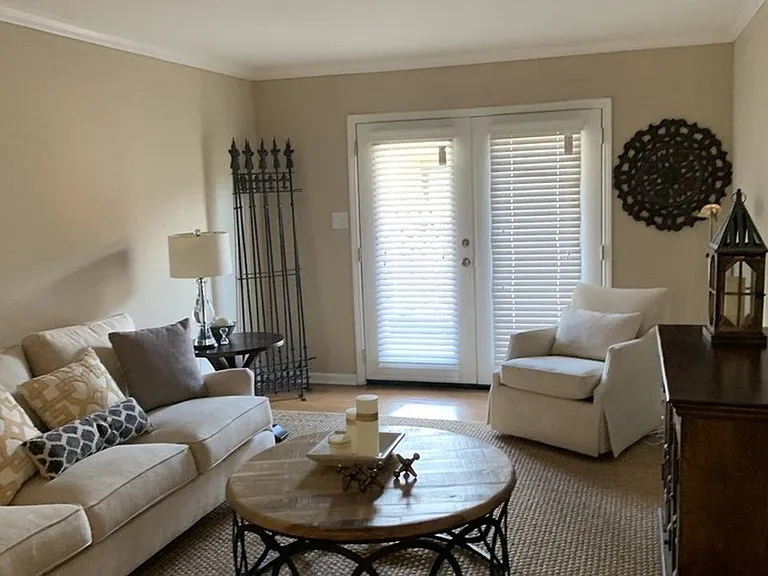 The Crescent at Lakeshore — Photo 45