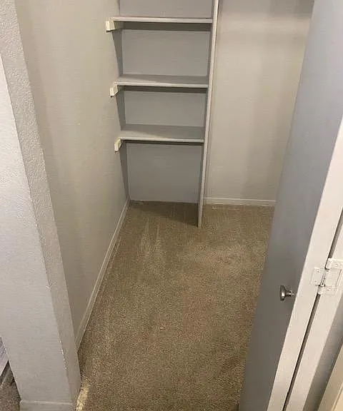 Walk-in closet
