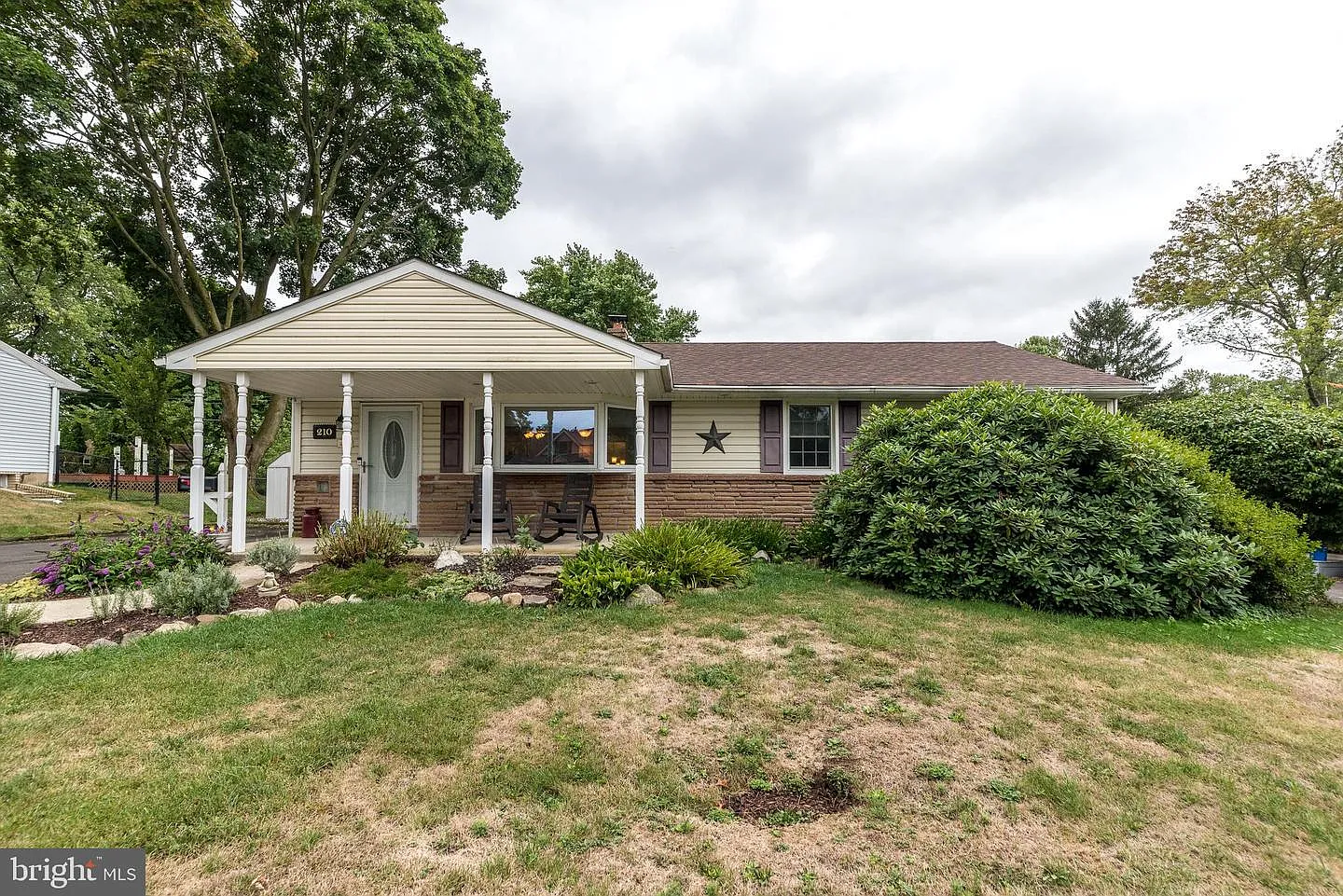 210 Ann Ln photo 1