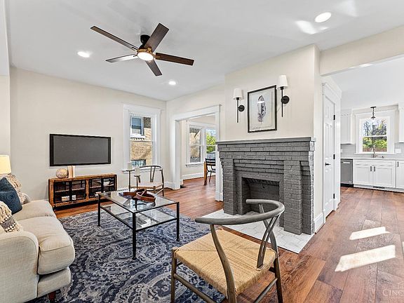 4th image of 5711 Chandler St