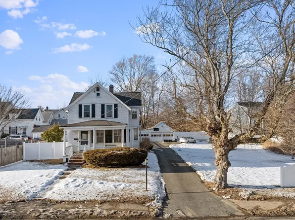 481 Cohannet St, Taunton, MA 02780