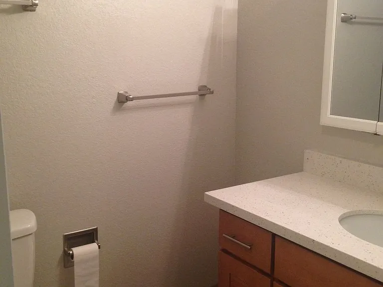 12527 Roosevelt Way NE — Photo 26