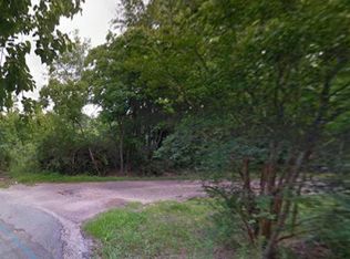 8700 Hallstorm St, Moss Point, MS 39562