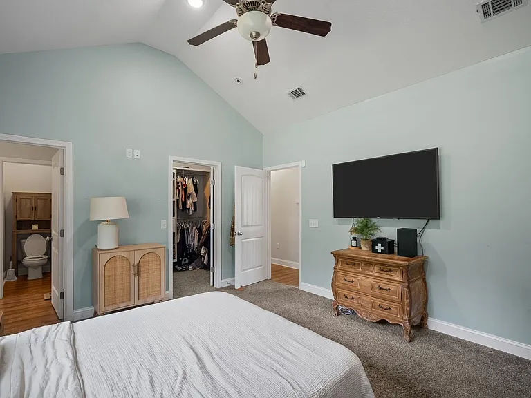 118 Clay St NE — Photo 20