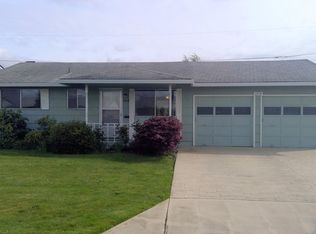 1378 Hampton Way, Woodburn, OR 97071