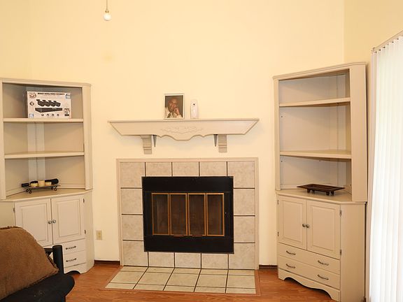 4th image of 104 Satinwood Dr