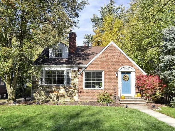 21762 Parkdale Ave, Fairview Park, OH 44126
