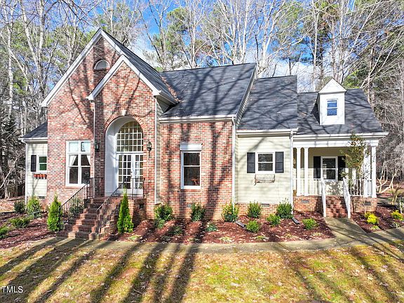 3rd image of 6306 Oakview Ct