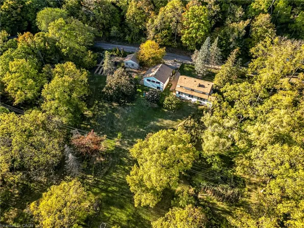 151 Patterson Rd, Hamilton, ON L9H 5V1