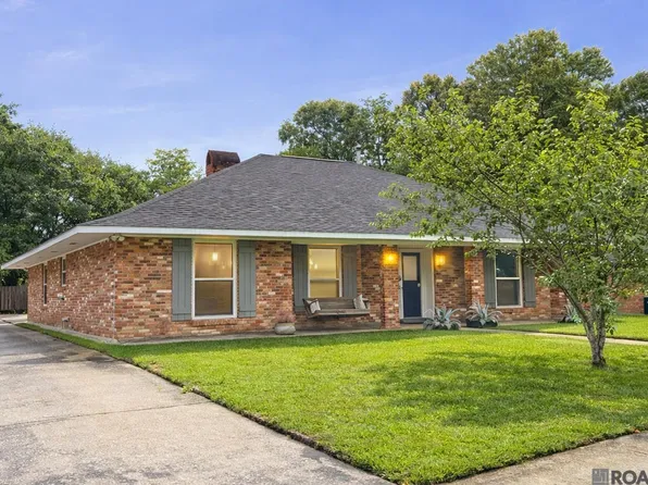 1214 Aurora Pl, Baton Rouge, LA 70806