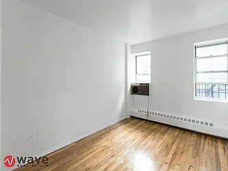 Rented by Wave Real Estate Group