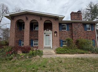 217 Jubaka Dr, Fairview Heights, IL 62208