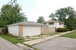 1st image of 14746 Lincoln Ave