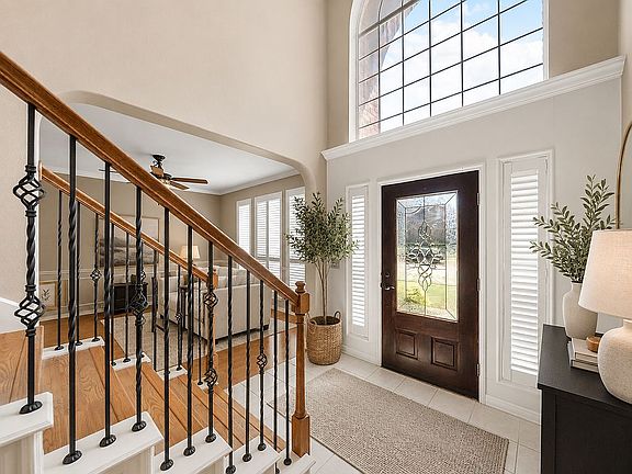 3rd image of 7113 Fieldstone Dr