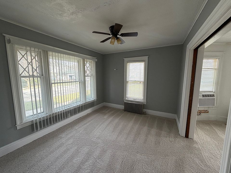 1st image of 321 Cass St