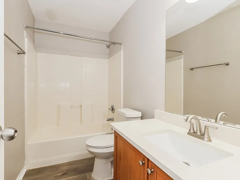 1089 Shadow Glenn Dr — Photo 16
