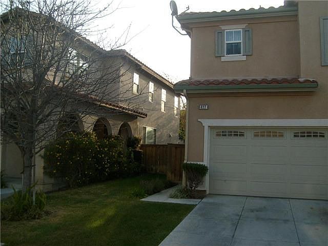 2nd image of 832 Belleza Dr