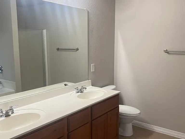 1509 Weeping Willow Ln — Photo 21