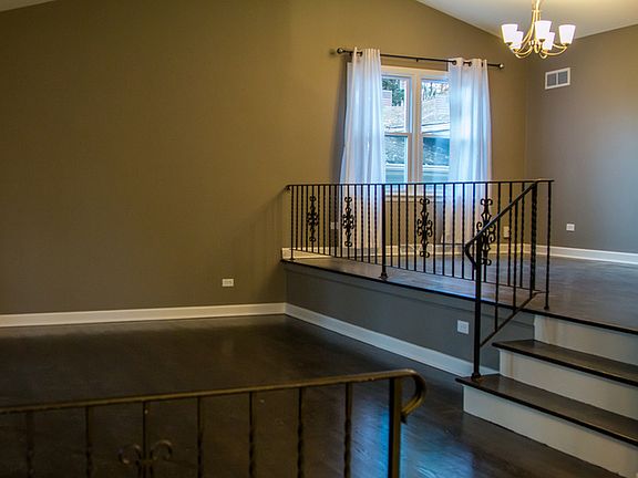 4th image of 4149 Cedarwood Ln