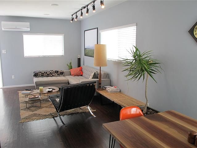 1st image of 406 1/2 30th St