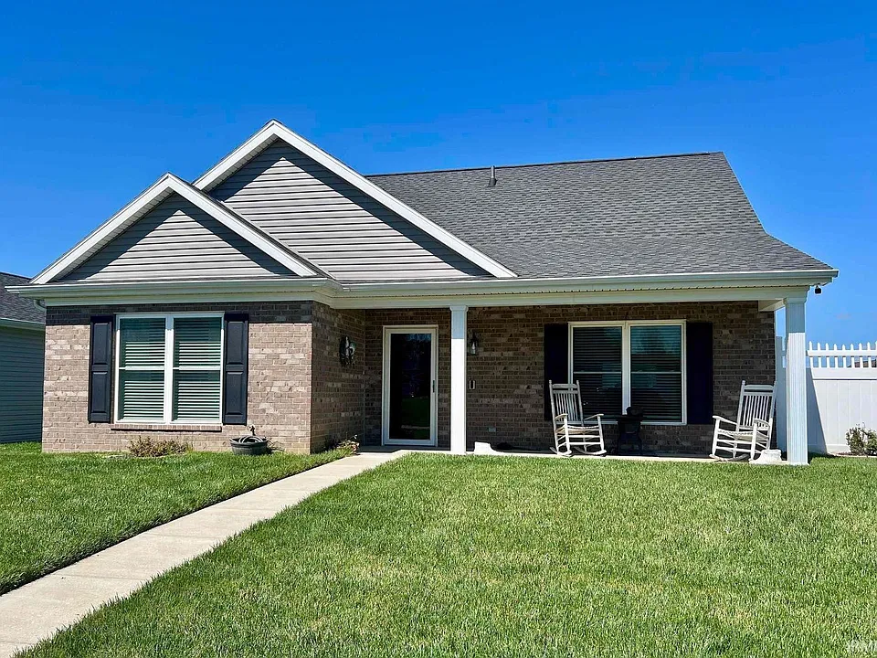 1120 Watership Dr