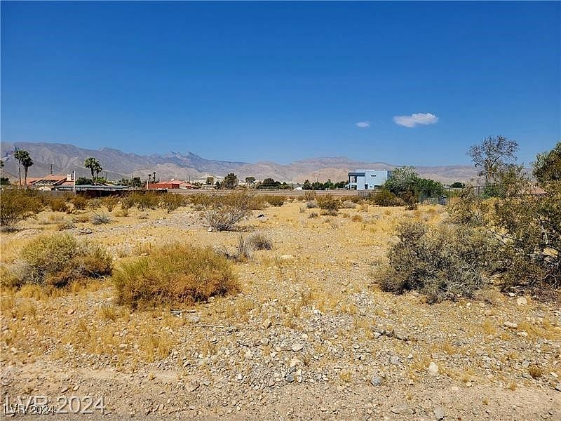 2nd image of N Dapple Gray Rd