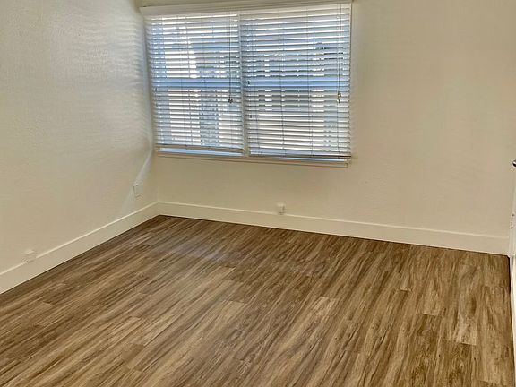 3rd image of 129-43 D Ave #139