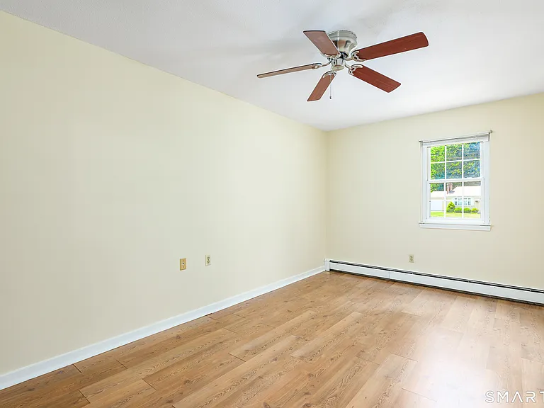 54 Willieb St #B — Photo 11