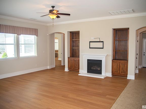4th image of 4761 Tobago Dr