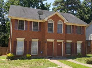5232 Ridge Forest Dr, Stone Mountain, GA 30083