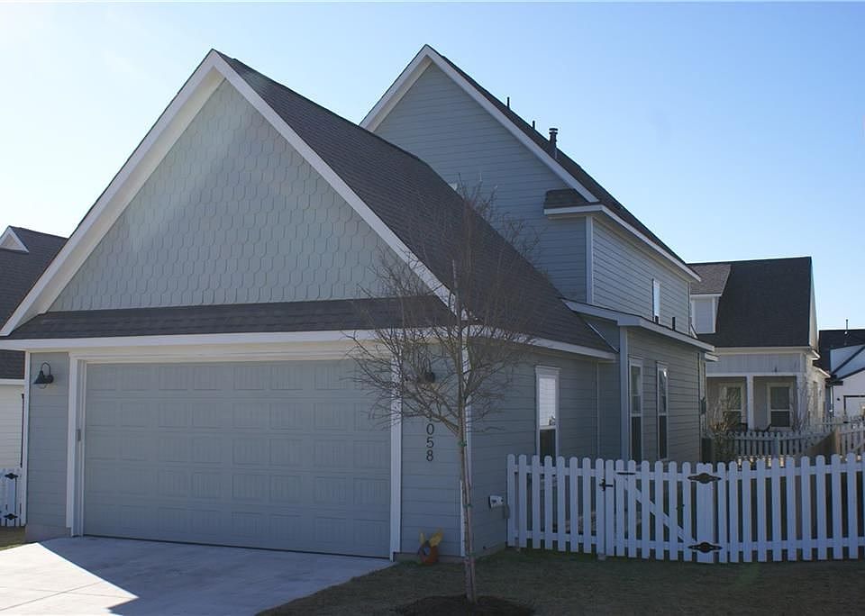 1st image of 1058 Grant Wood Ave