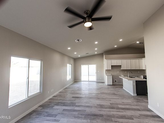 3rd image of 10213 W SUNBIRD Drive