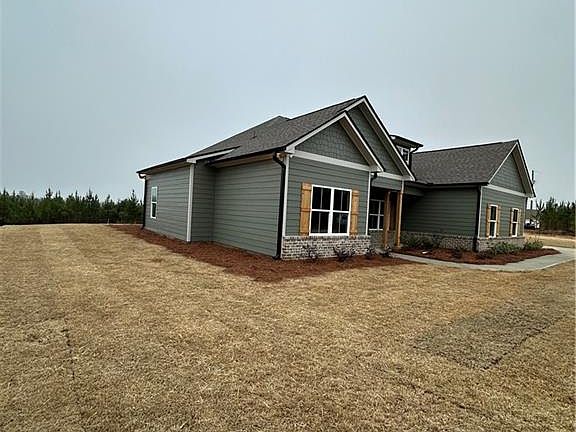 3rd image of 5358 Lee Road 254