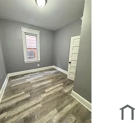 37 Crescent Ave #1