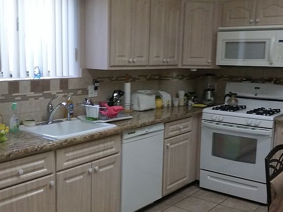 5th image of 11 Juniper Place