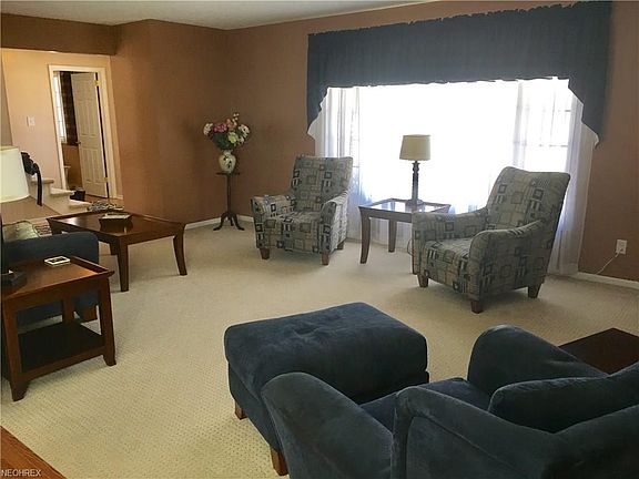 3rd image of 118 Glenview Dr