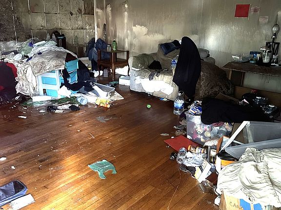 5th image of 5061 W Gladys Ave E