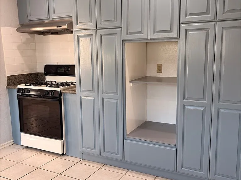 1222 S Gladys Ave #A — Photo 10