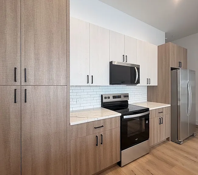 1620 W Hastings St #201 — Photo 2