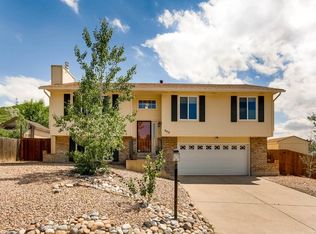 940 Oakwood Dr, Castle Rock, CO 80104