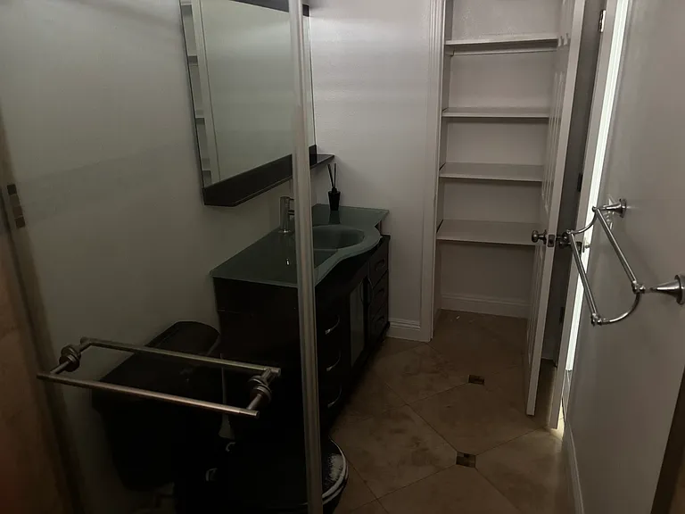 5631 Winchester Ct — Photo 10