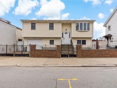 101 Gooding St, Pawtucket, RI, 02860