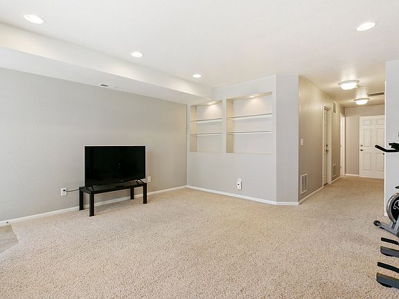 4th image of 3232 Hearthridge Cir