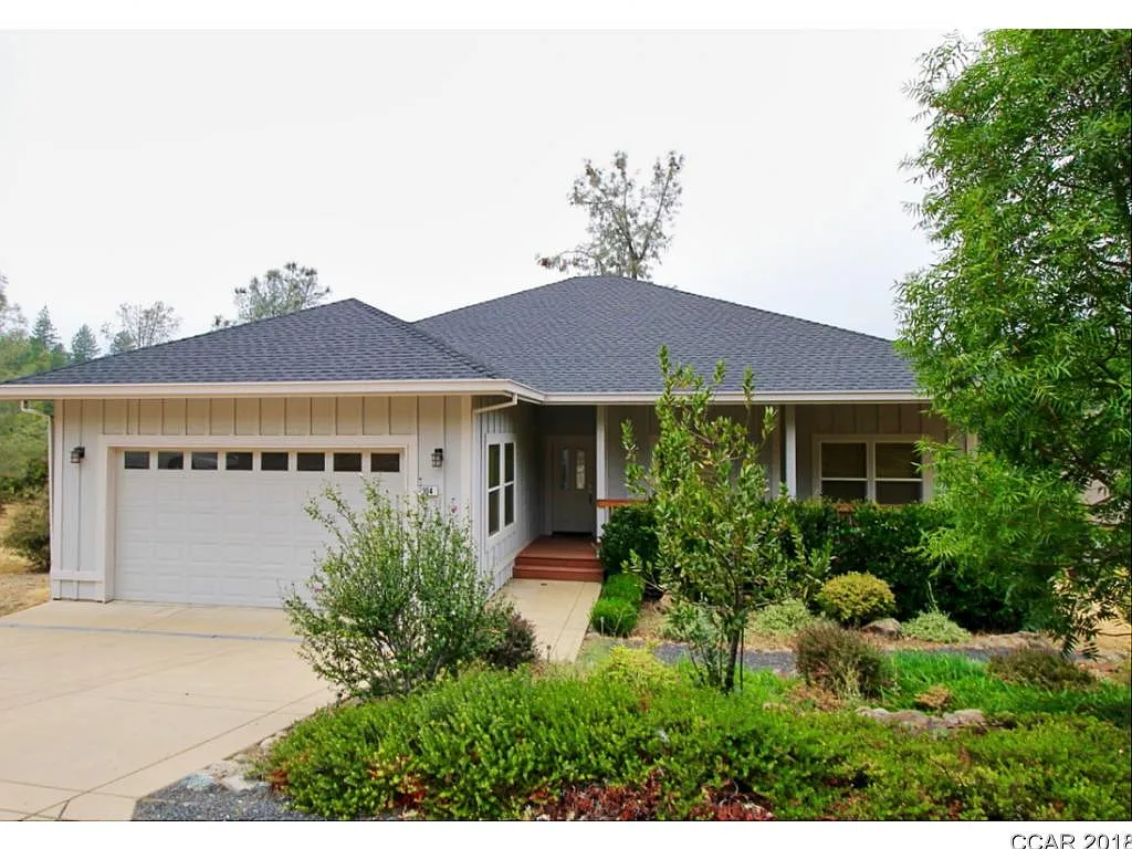 304 Forest Meadows Dr photo 1