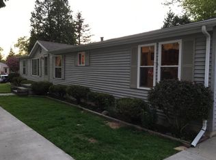 1615 Thomas Ct, Manitowoc, WI 54220